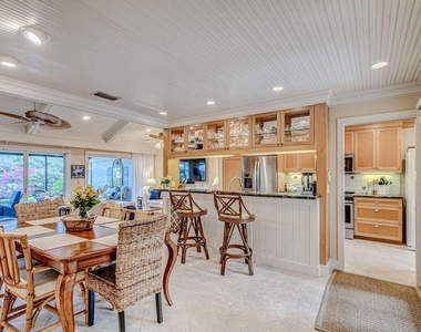 3667 Cape Pointe Circle - Photo Thumbnail 7