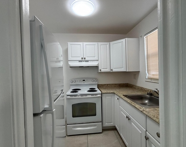 491 Nw 42nd Avenue - Photo Thumbnail 9