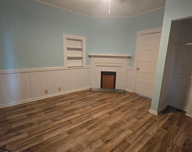 1211 N Main Street - Photo Thumbnail 1