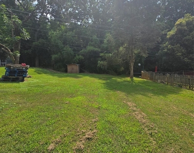 1211 N Main Street - Photo Thumbnail 9