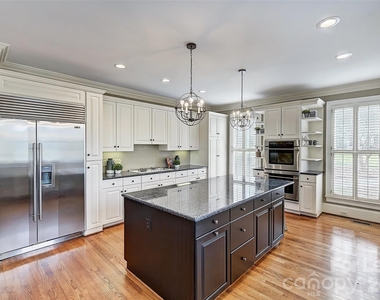 5100 Piper Glen Drive - Photo Thumbnail 14