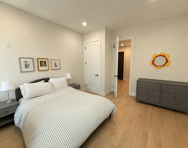 141 Meserole Street - Photo Thumbnail 1