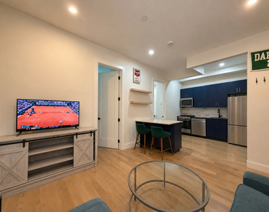 141 Meserole Street - Photo Thumbnail 6
