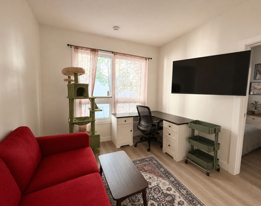 952 Bedford Avenue - Photo Thumbnail 6