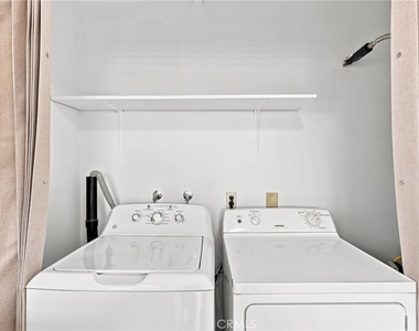 219 W Riggin - Photo Thumbnail 17