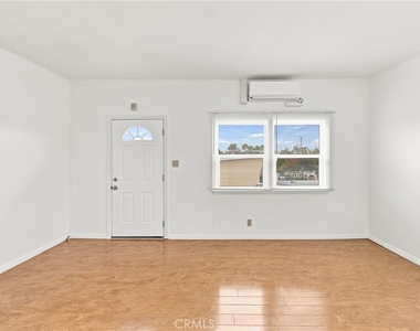 219 W Riggin - Photo Thumbnail 8