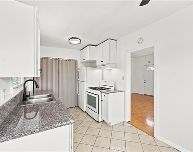 219 W Riggin - Photo Thumbnail 12