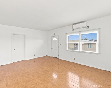 219 W Riggin - Photo Thumbnail 7