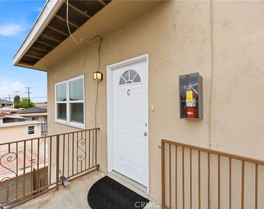 219 W Riggin - Photo Thumbnail 5