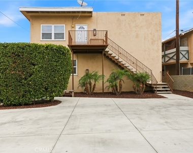 219 W Riggin - Photo Thumbnail 3