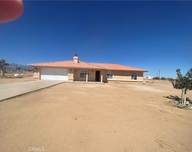 11164 White Road - Photo Thumbnail 14