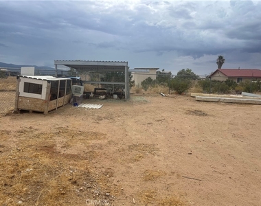 11164 White Road - Photo Thumbnail 9