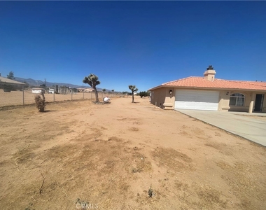 11164 White Road - Photo Thumbnail 39