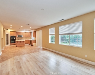 7238 San Carmela Court - Photo Thumbnail 12