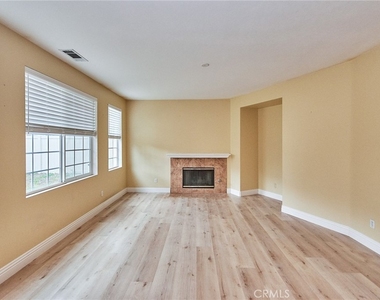 7238 San Carmela Court - Photo Thumbnail 13