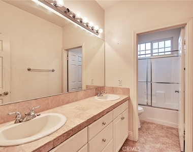 7238 San Carmela Court - Photo Thumbnail 37