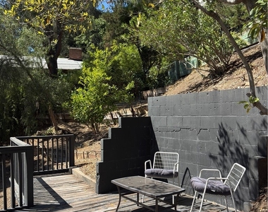 10051 Westwanda Drive - Photo Thumbnail 45