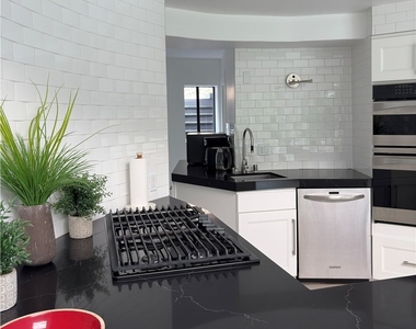 10051 Westwanda Drive - Photo Thumbnail 23