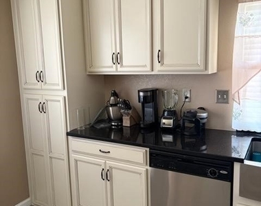 5607 Linden Court - Photo Thumbnail 4