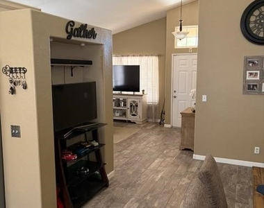 5607 Linden Court - Photo Thumbnail 12