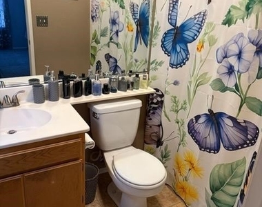 5607 Linden Court - Photo Thumbnail 7
