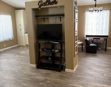 5607 Linden Court - Photo Thumbnail 13