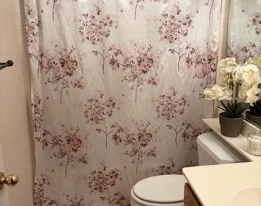 5607 Linden Court - Photo Thumbnail 6