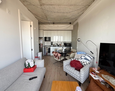 815 Flatbush Avenue - Photo Thumbnail 6