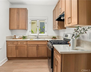 5333 Monte Vista Street - Photo Thumbnail 12