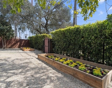 5333 Monte Vista Street - Photo Thumbnail 1