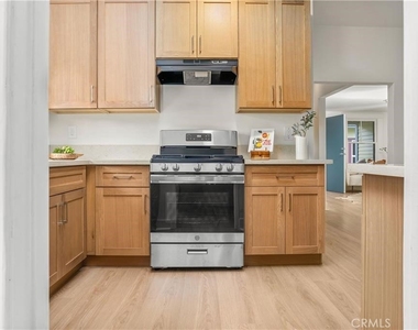 5333 Monte Vista Street - Photo Thumbnail 5