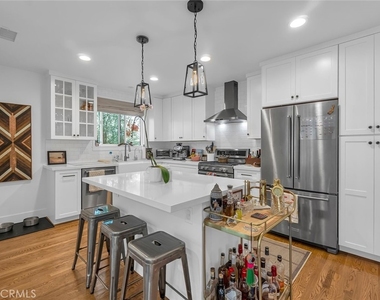3220 Iroquois Ave. - Photo Thumbnail 9