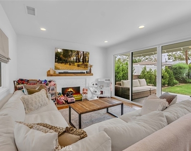 3220 Iroquois Ave. - Photo Thumbnail 5