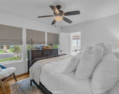 3220 Iroquois Ave. - Photo Thumbnail 14