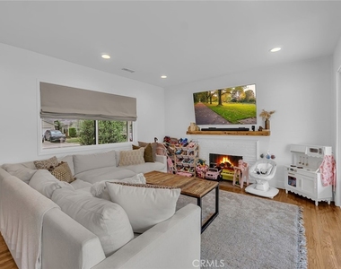 3220 Iroquois Ave. - Photo Thumbnail 6