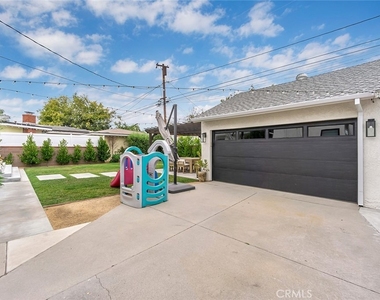 3220 Iroquois Ave. - Photo Thumbnail 34