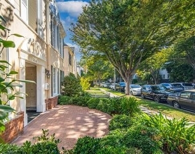 212 S Reeves - Photo Thumbnail 1