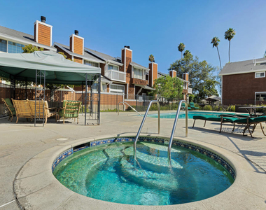 19431 Sherman Way - Photo Thumbnail 24