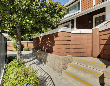 19431 Sherman Way - Photo Thumbnail 29