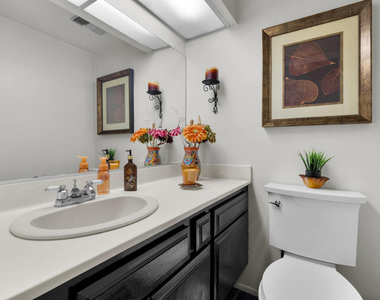 19431 Sherman Way - Photo Thumbnail 20