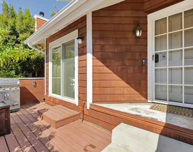 19431 Sherman Way - Photo Thumbnail 28