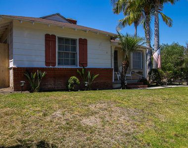 7601 Flight Avenue - Photo Thumbnail 29