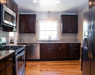 7601 Flight Avenue - Photo Thumbnail 9