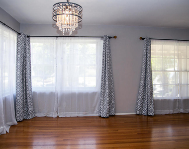 7601 Flight Avenue - Photo Thumbnail 6
