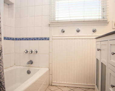7601 Flight Avenue - Photo Thumbnail 18