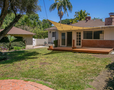 7601 Flight Avenue - Photo Thumbnail 33