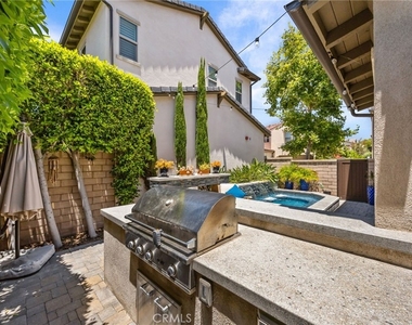 357 Laurel - Photo Thumbnail 21