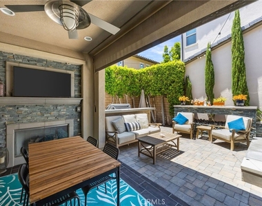 357 Laurel - Photo Thumbnail 14