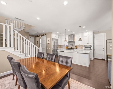 357 Laurel - Photo Thumbnail 10