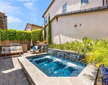 357 Laurel - Photo Thumbnail 18